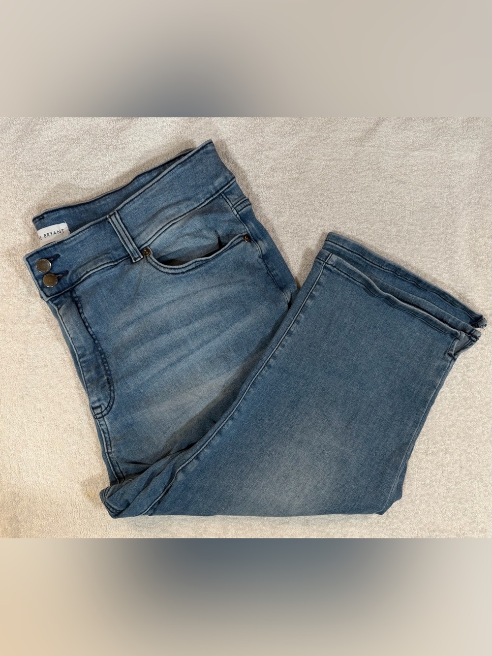 Lane Bryant Magic Waistband Medium Wash Capri Cropped Jeans High Rise Pedal